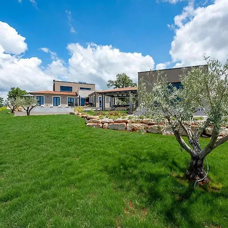 Lukas Markovici 度假居 Vižinada