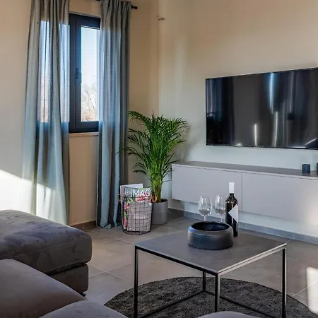 Lukas Markovici 度假居 *