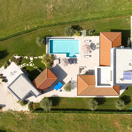 Lukas Markovici * Vižinada